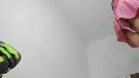 Snapshot of audrey_lawrence chatting on December 3, 3:44 pm Audrey online show from December 3, 3:44 pm