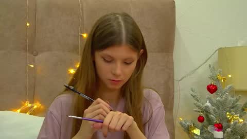 Audrey online show from December 21, 9:44 am