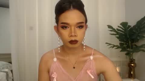 Audrey online show from October 21, 3:35 pm