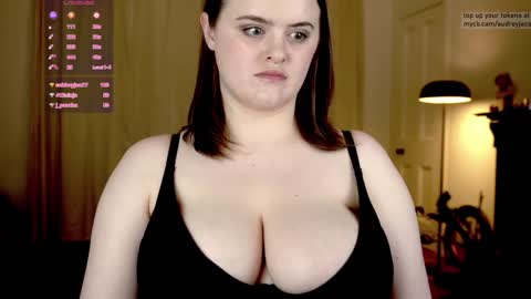 Audrey Jacq online show from December 5, 6:22 pm