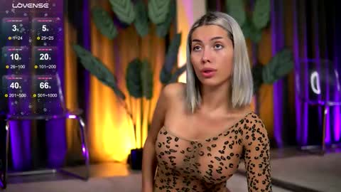 Isabella online show from September 18, 3:19 am