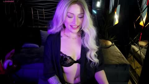 Snapshot of augustine_magnetic chatting on February 16, 6:32 am Augustine online show from February 16, 6:32 am