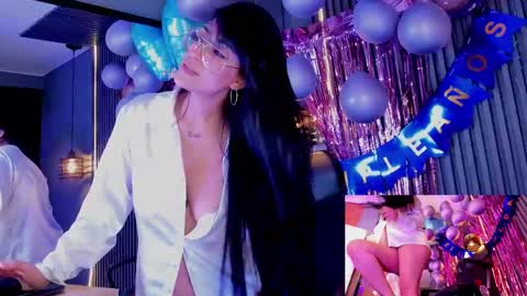 Aura online show from March 8, 6:37 pm