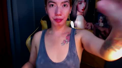 Snapshot of aurakharisma_xx chatting on November 23, 5:51 am Miss awra online show from November 23, 5:51 am