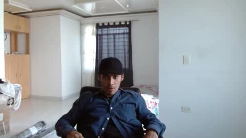 Aureliano online show from February 22, 9:46 pm