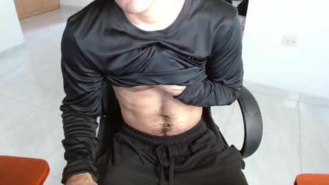 Aureliano online show from April 22, 10:11 pm