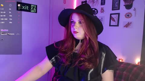 Snapshot of aurora_hotter chatting on October 30, 7:58 pm Miss A Fansly - Auroradomina1 online show from October 30, 7:58 pm