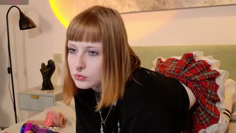 Serena online show from April 18, 8:29 am