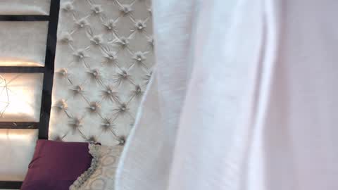 Snapshot of aurora_rossii chatting on January 17, 12:31 am aurora_rossii online show from January 17, 12:31 am