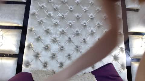 Snapshot of aurora_rossii chatting on February 8, 5:08 am aurora_rossii online show from February 8, 5:08 am