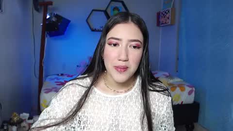 Aurora  online show from November 23, 5:13 pm