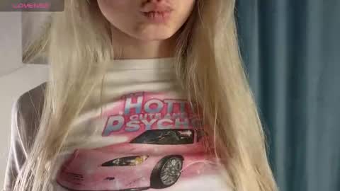 Aurora online show from September 20, 1:34 pm