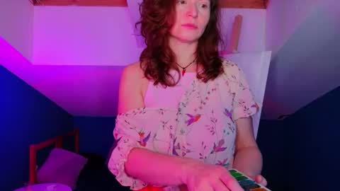 Snapshot of auroraborealis__ chatting on December 4, 6:34 am auroraborealis__ online show from December 4, 6:34 am