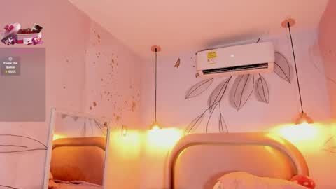 Aurora online show from March 12, 10:39 pm