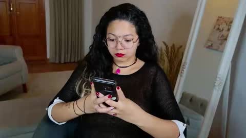 Snapshot of aurorasiera chatting on September 14, 8:08 pm Aurora online show from September 14, 8:08 pm