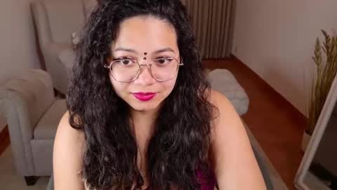 Snapshot of aurorasiera chatting on November 17, 9:20 pm Aurora online show from November 17, 9:20 pm