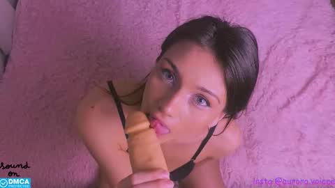 Snapshot of auroravoice chatting on September 26, 8:24 pm Aurora Voice online show from September 26, 8:24 pm