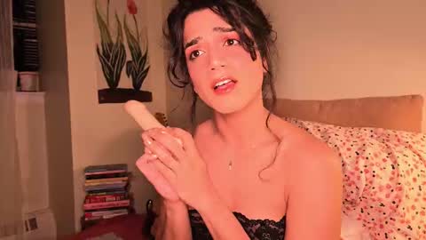 Snapshot of aussiepublictitties chatting on February 28, 2:01 am Ray online show from February 28, 2:01 am