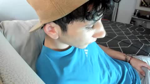 Snapshot of austin1119a chatting on September 17, 5:47 pm austin1119a online show from September 17, 5:47 pm