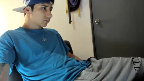 Snapshot of austin1119a chatting on November 11, 5:35 pm austin1119a online show from November 11, 5:35 pm