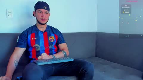 Snapshot of austin_curry chatting on October 13, 9:15 pm A online show from October 13, 9:15 pm