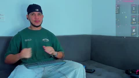 Snapshot of austin_curry chatting on October 15, 9:48 pm A online show from October 15, 9:48 pm