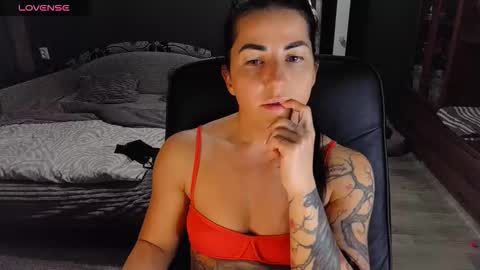 Ava online show from December 15, 2:54 pm