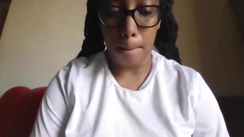 Snapshot of ava_f0xy chatting on February 5, 6:59 pm Ava Jordana online show from February 5, 6:59 pm