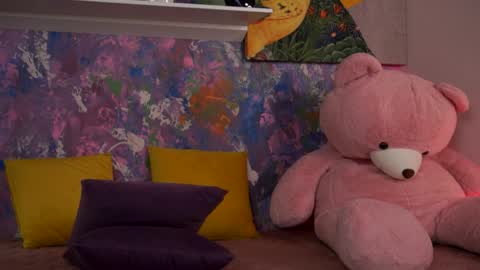 Ava online show from March 31, 7:47 pm