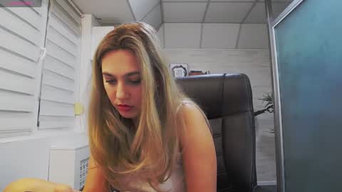    online show from February 6, 7:13 am