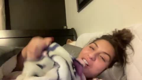 Snapshot of avamonroexo chatting on January 26, 8:36 am Ava Monroe online show from January 26, 8:36 am