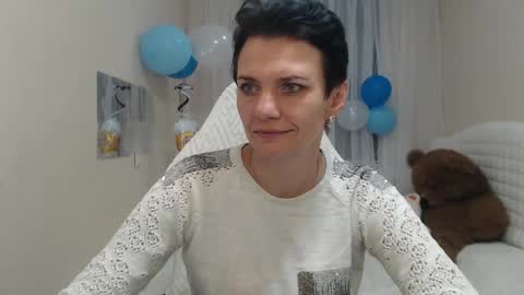 Snapshot of avasaturnian chatting on September 24, 7:01 am avasaturnian online show from September 24, 7:01 am