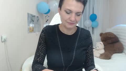 Snapshot of avasaturnian chatting on September 30, 12:10 pm avasaturnian online show from September 30, 12:10 pm