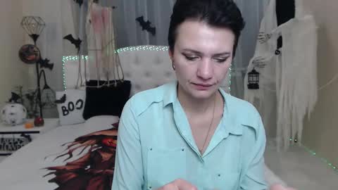 Snapshot of avasaturnian chatting on November 3, 7:42 am avasaturnian online show from November 3, 7:42 am