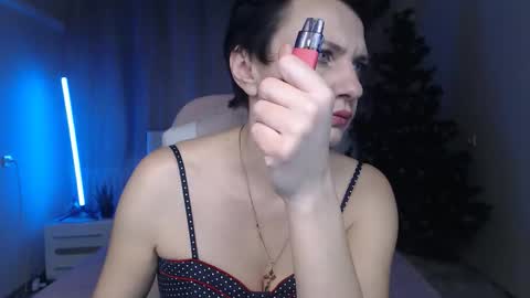 Snapshot of avasaturnian chatting on November 23, 7:41 am avasaturnian online show from November 23, 7:41 am