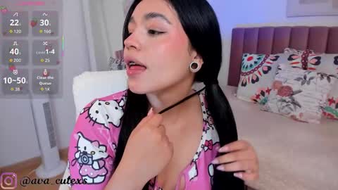 Ava  online show from November 29, 5:38 pm