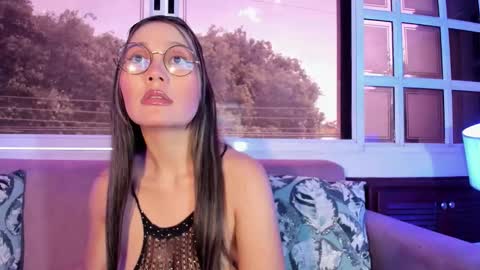 Snapshot of avawhiite chatting on November 3, 7:26 pm avawhiite online show from November 3, 7:26 pm