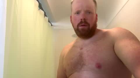 Snapshot of averagedan90 chatting on October 23, 3:00 pm Dan online show from October 23, 3:00 pm