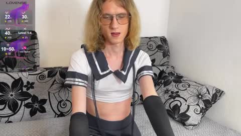 Alex online show from April 11, 2:10 pm