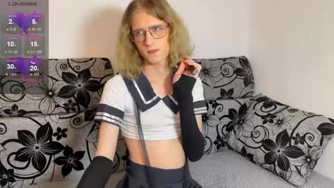 Alex online show from April 15, 11:50 am