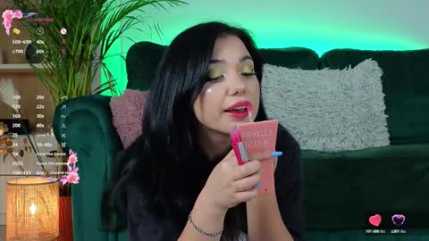 AveryWillow online show from September 22, 1:02 pm