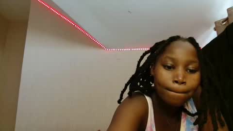 Snapshot of avian_talya chatting on November 3, 1:34 pm Avian online show from November 3, 1:34 pm