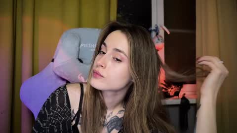 Snapshot of aviva_faith chatting on December 12, 10:09 pm Aviva online show from December 12, 10:09 pm