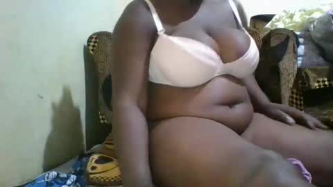 Snapshot of avril254 chatting on September 20, 12:11 am avril254 online show from September 20, 12:11 am