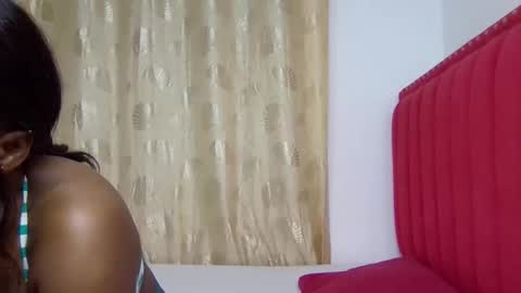 Snapshot of avril_lily chatting on February 6, 4:21 pm Avril online show from February 6, 4:21 pm