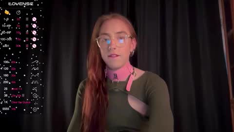 avril_pearly_ online show from September 19, 10:38 am