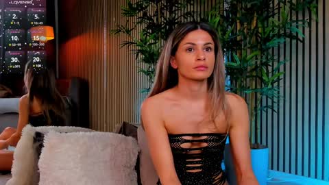 Snapshot of avrillcyrux chatting on January 21, 2:37 pm AVRILL CYRUX online show from January 21, 2:37 pm