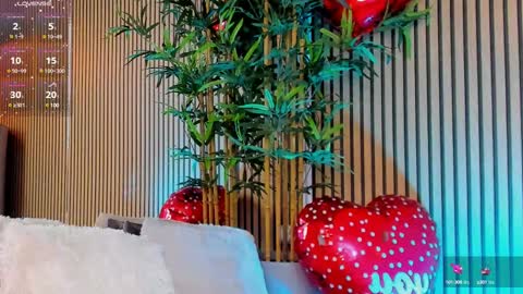 Snapshot of avrillcyrux chatting on February 14, 10:28 am AVRILL CYRUX online show from February 14, 10:28 am