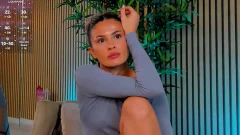 Snapshot of avrillcyrux chatting on March 4, 11:19 am AVRILL CYRUX online show from March 4, 11:19 am