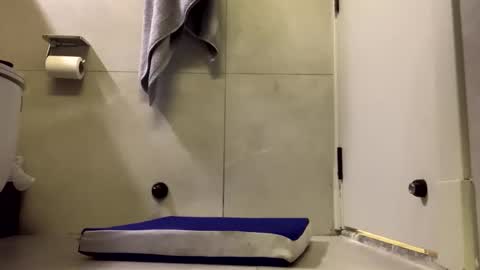 awardy3211 online show from March 5, 12:39 am